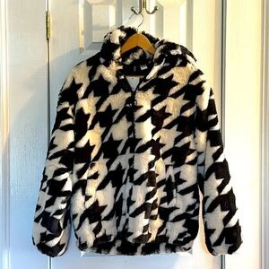 NEW H&M Faux Fur Houndstooth Star Bomber Jacket Black White Size S Hoodie, NWT